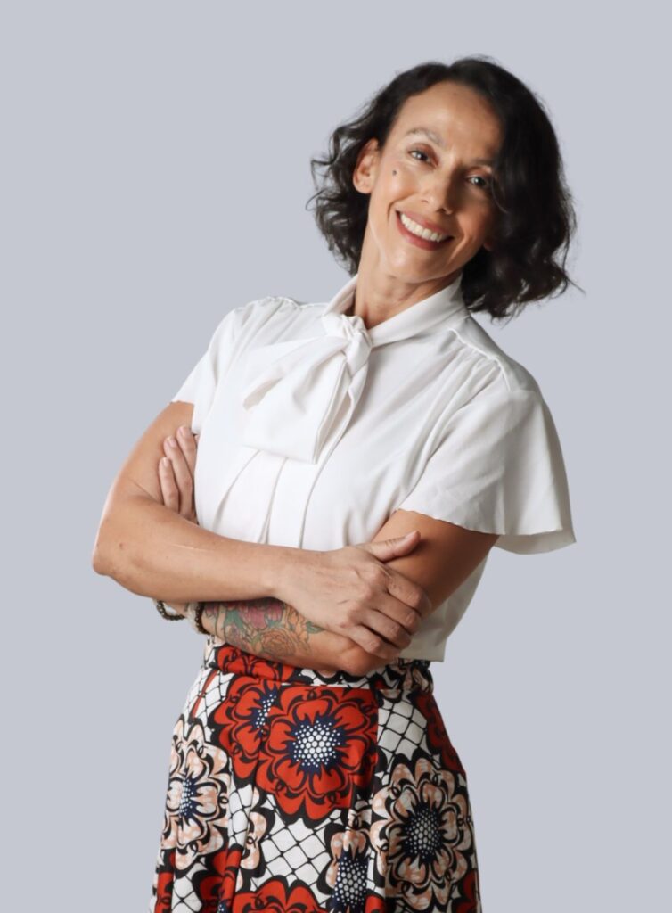 Retrato profesional de Vanessa Miescher, psicóloga clínica cognitivo-conductual.